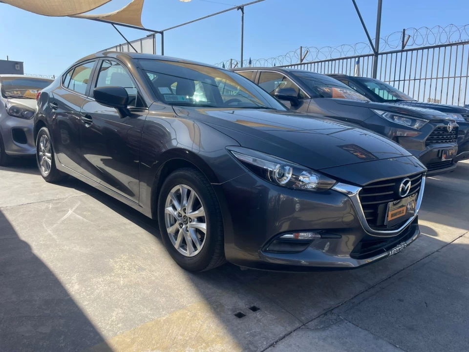 MAZDA 3 FULL MT 2015