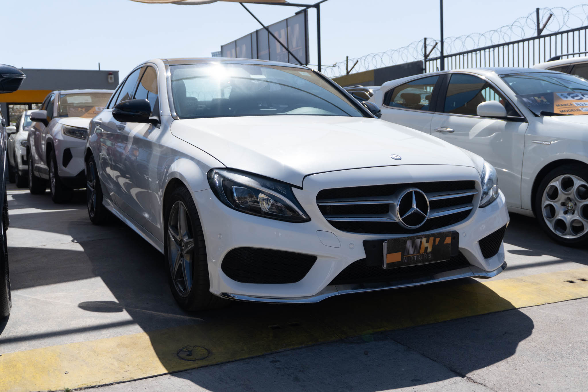 MERCEDES BENZ C300 2017