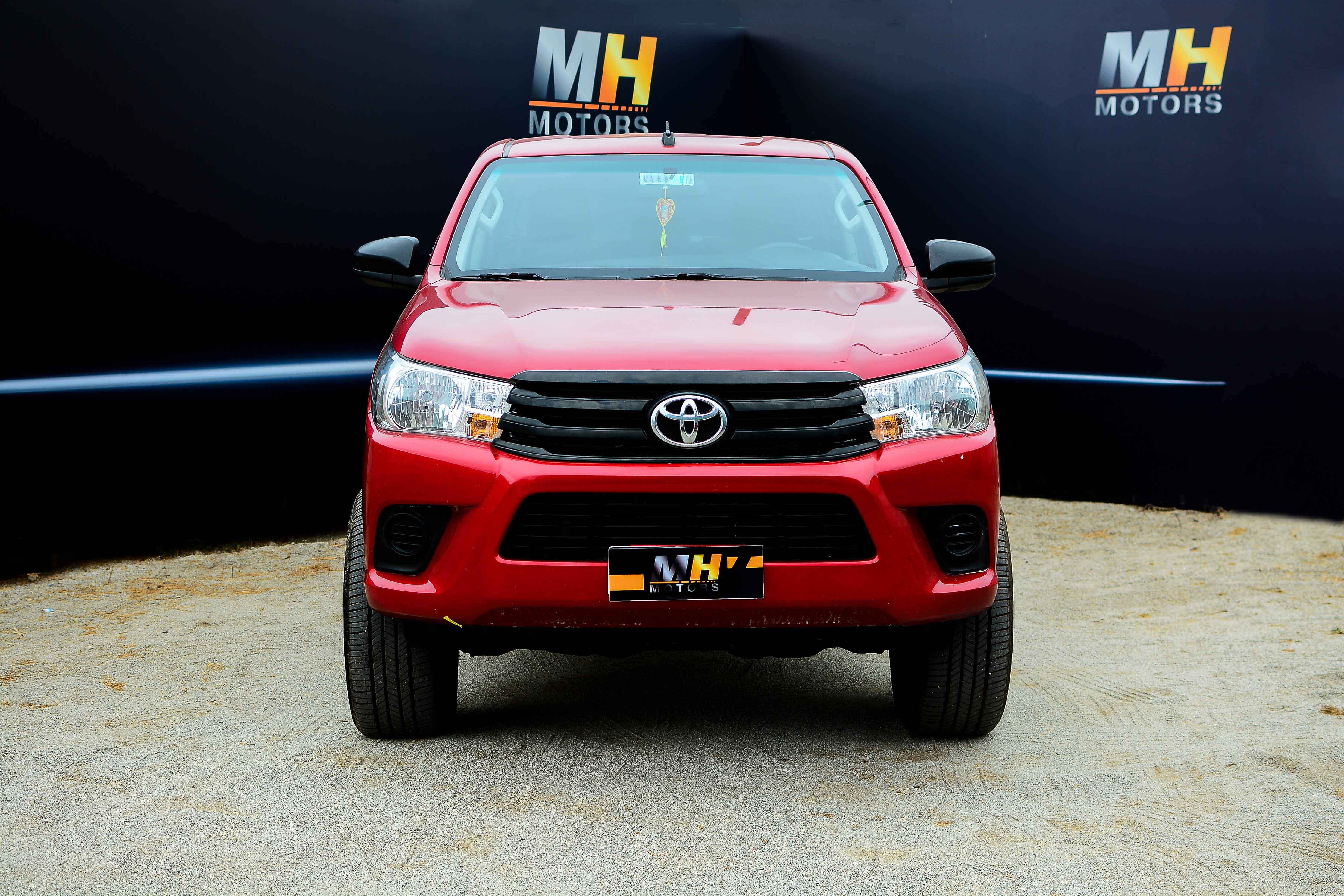 TOYOTA HILUX  2021