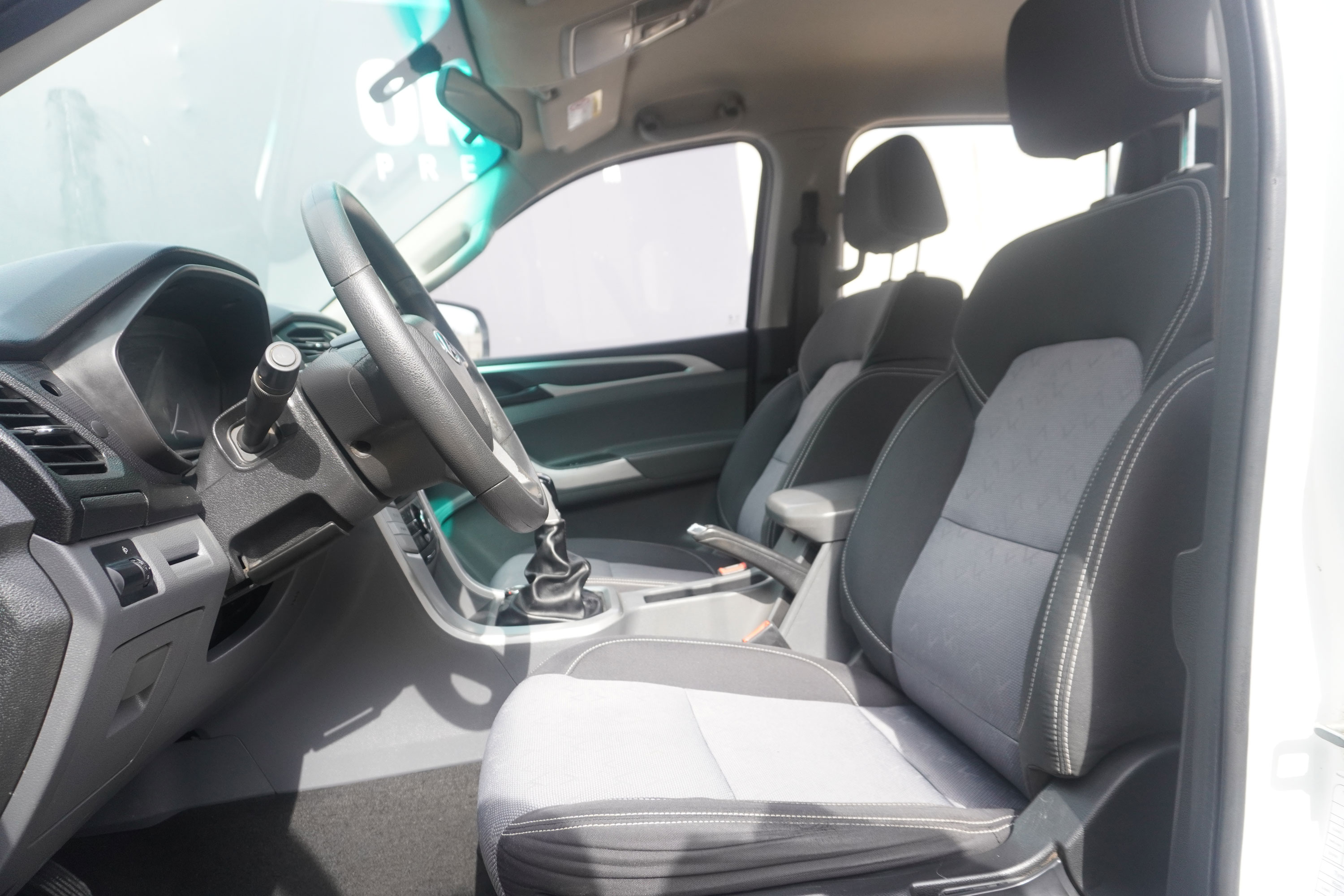 Maxus T60 — foto 15 de 16