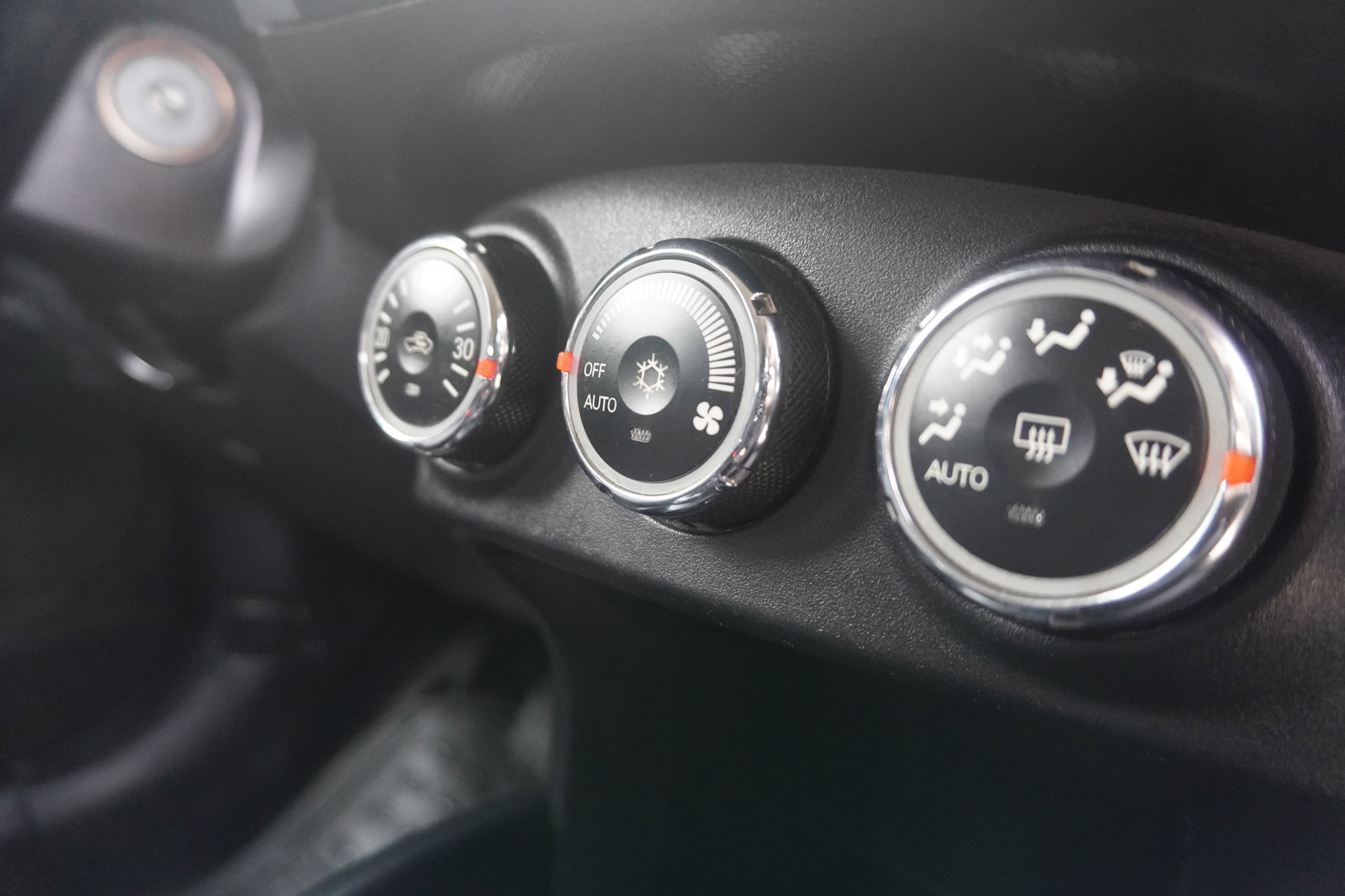 Mitsubishi Outlander — foto 6 de 13